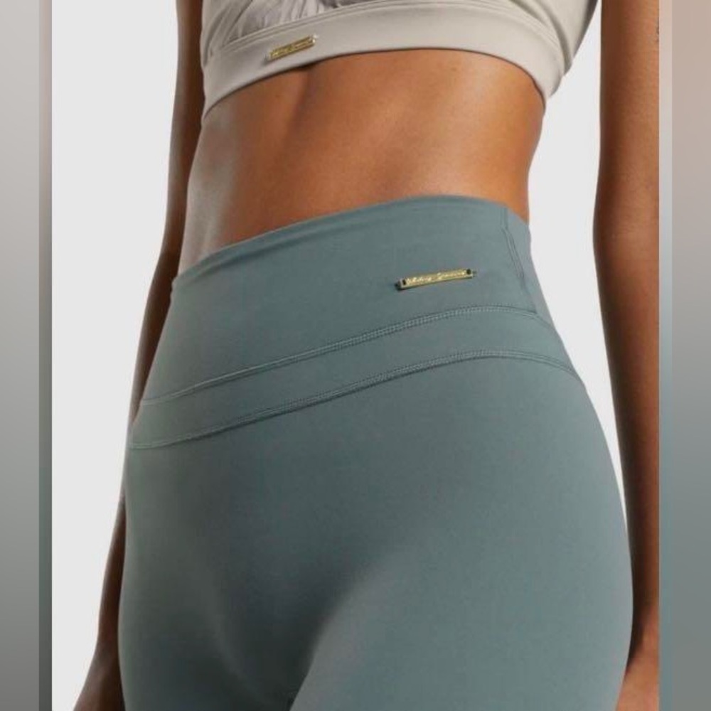 Eucalyptus green gymshark seamless leggings